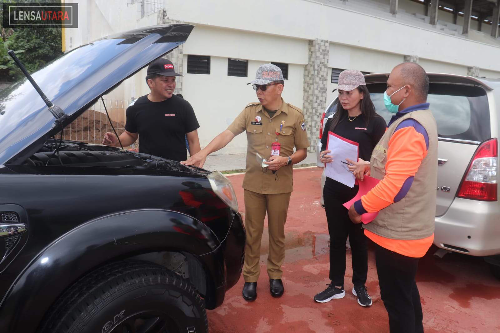 Semua Kendaraan Dinas Pemkot Tomohon Kumpul di Lapangan Babe Palar, Ada Apa?