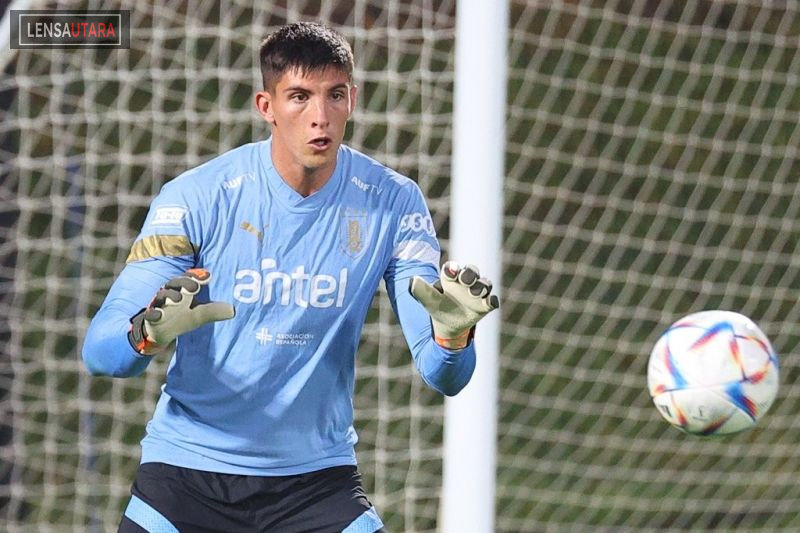 Kiper Uruguay Siap Hadapi Gempuran Penyerang-penyerang Korsel