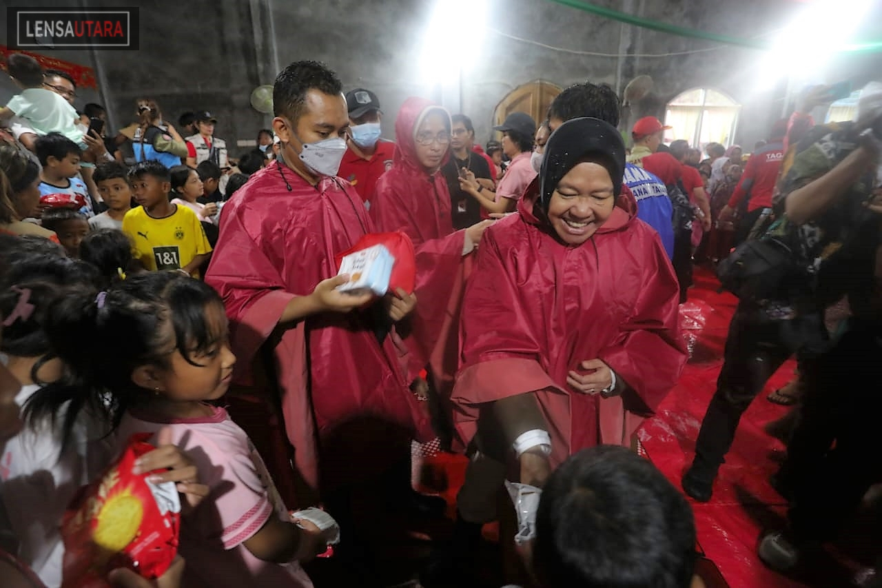 Kunjungi Korban Banjir Manado, Mensos Risma: Mereka Akan Direlokasi