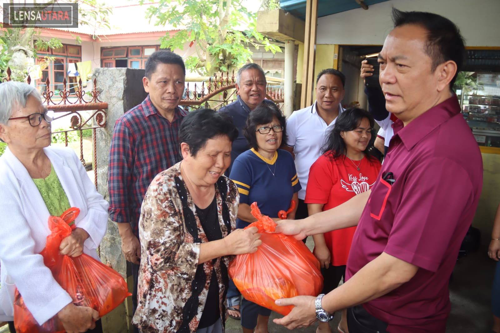 Walikota Senduk Turun Langsung Bantu Korban Bencana Longsor dan Banjir