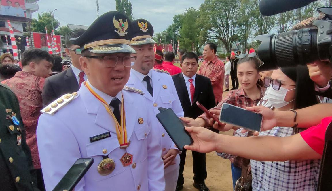 Hayati Kemerdekaan Indonesia, Angouw: Kita Bangun Sendiri Masa Depan Bangsa Ini