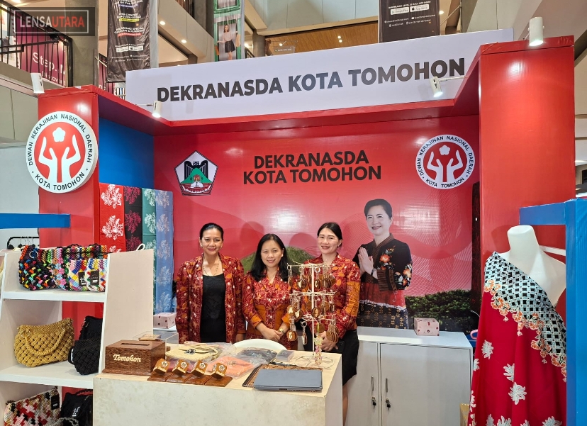 Stand Dekranasda Tomohon Menonjolkan Batik Tomohon di Pameran Gebyar Kriya Nusantara Bali
